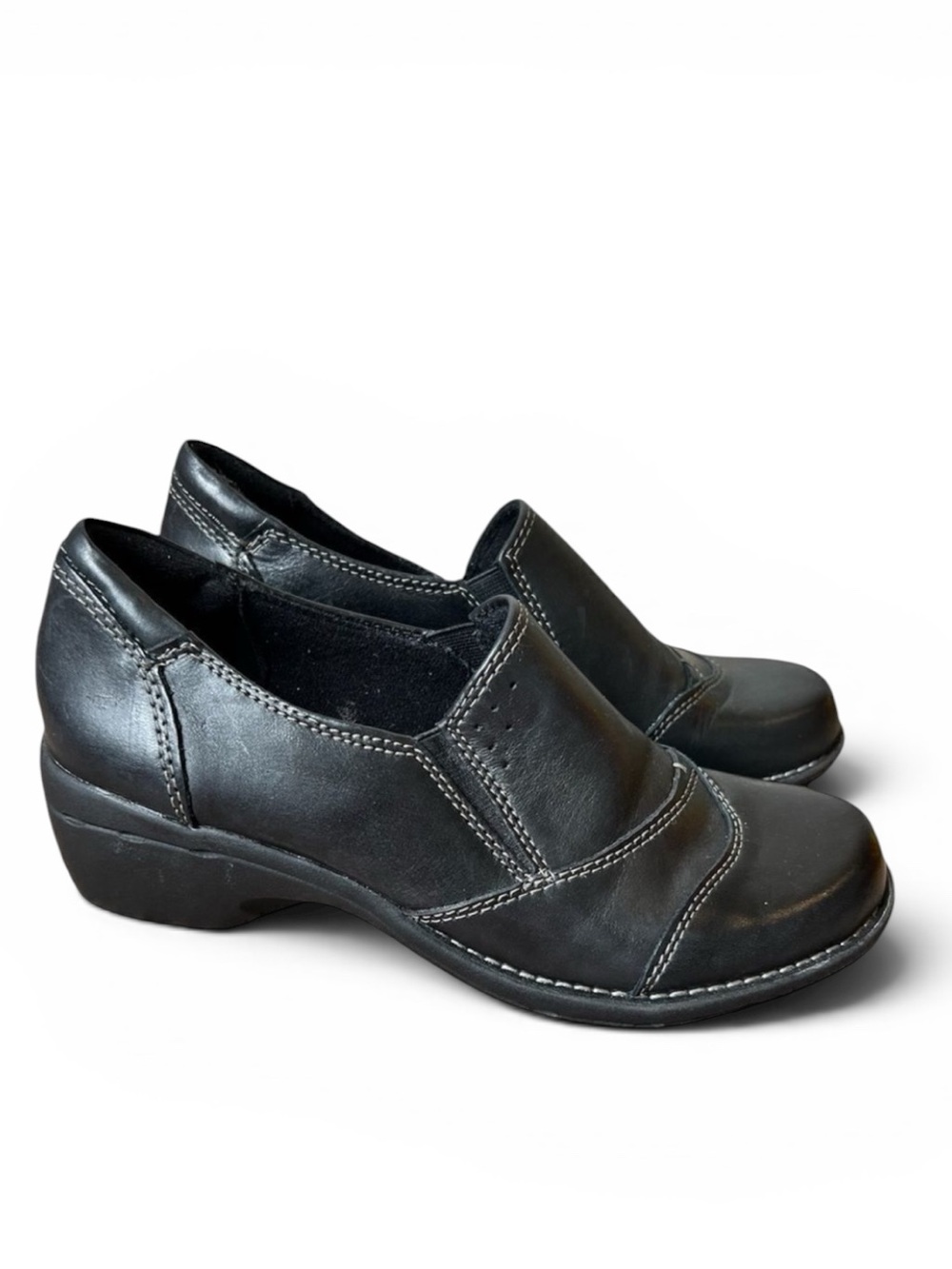 Earth Origins Black Leather “Victoria” Loafer